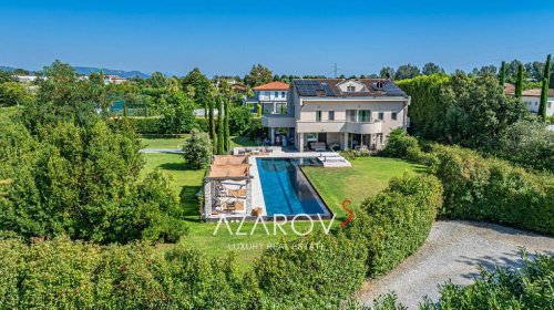 Villa à Forte dei Marmi
