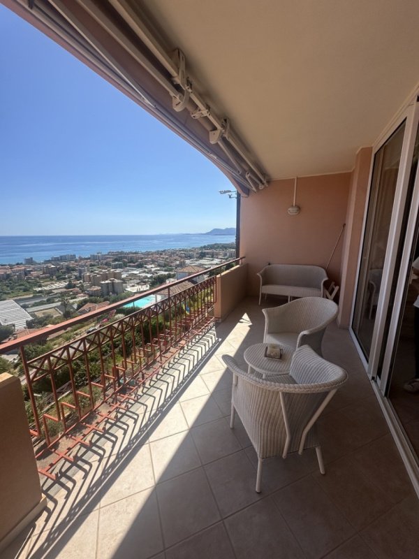 Квартира в Валлекрозия