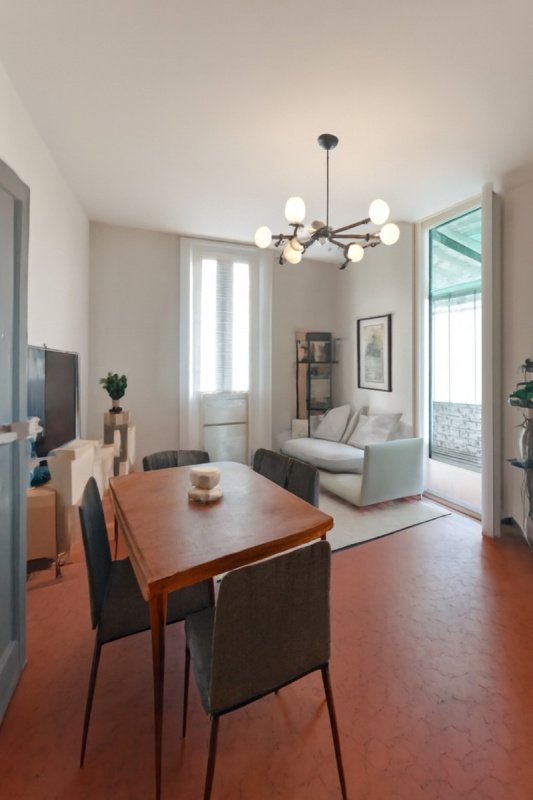 Особняк из двух квартир в Изолабона