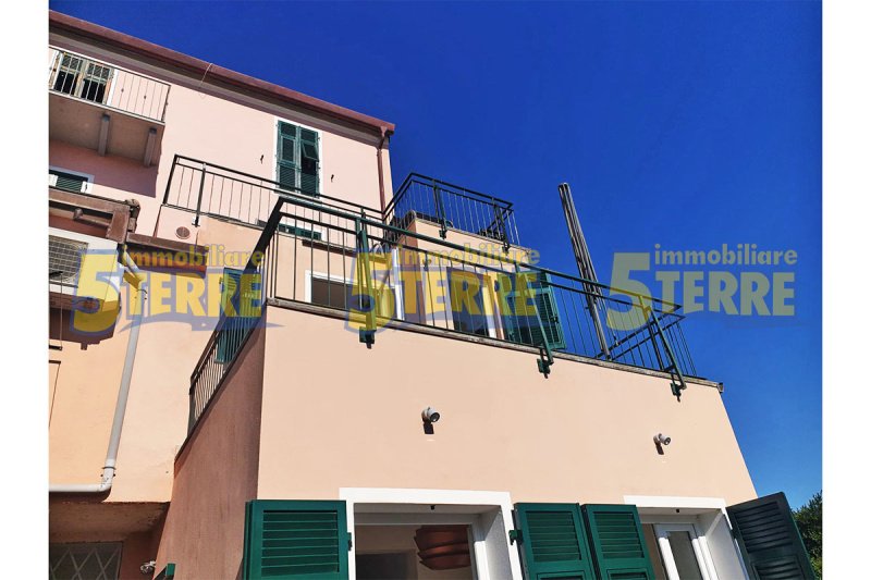 Semi-detached house in Vernazza