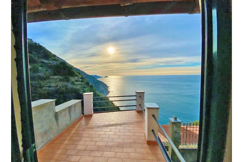 1 Bedroom Top-to-bottom house for sale in La Spezia [732540] | Gate-away®