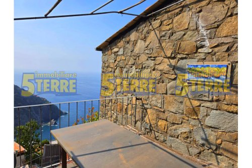 Отдельно стоящий дом в La Spezia