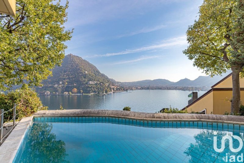 Villa in Como
