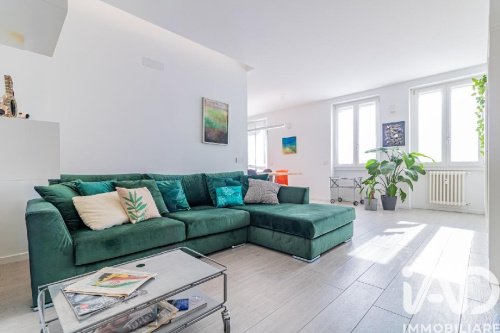 Apartamento em Cantù
