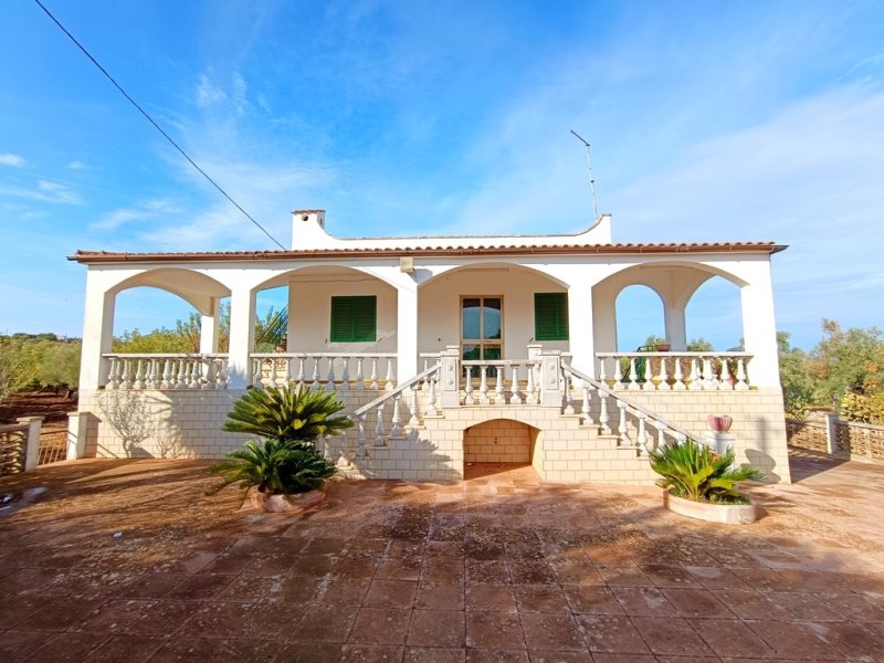 Villa a Ostuni