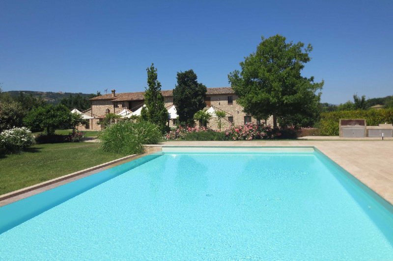 Farmhouse in Todi