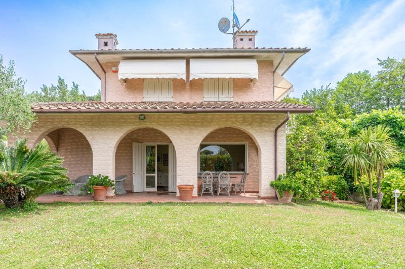 Villa in Forte dei Marmi