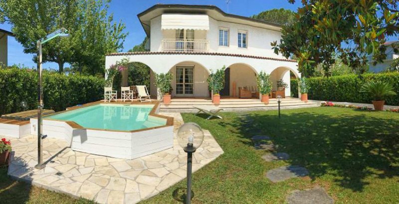 Villa in Forte dei Marmi