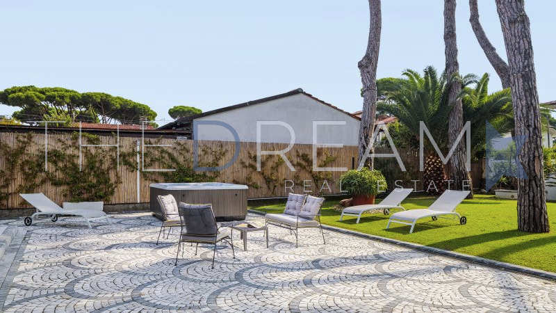 Villa in Forte dei Marmi