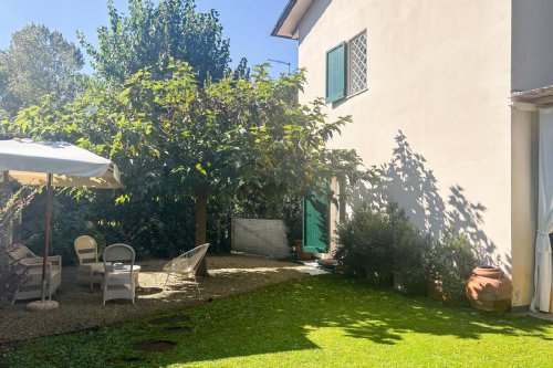 Teto/Chão em Forte dei Marmi