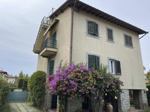Moradia em Forte dei Marmi