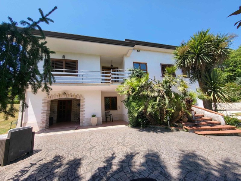 卡萨尔维耶里别墅