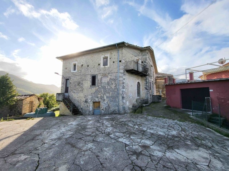 Maison jumelée à Picinisco
