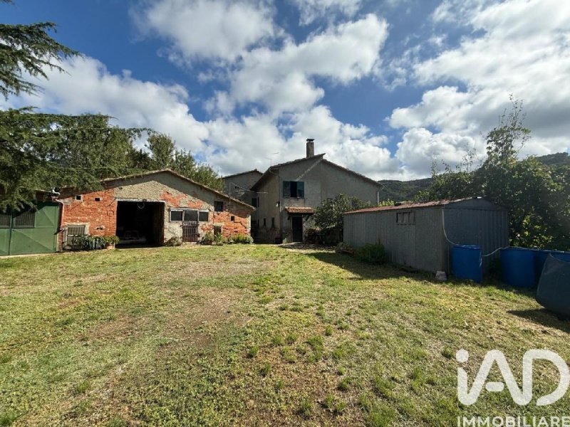 4 Bedrooms Country house for sale in Arezzo [790033] | Gate-away®