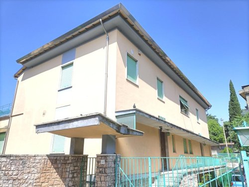 Detached house in Foligno