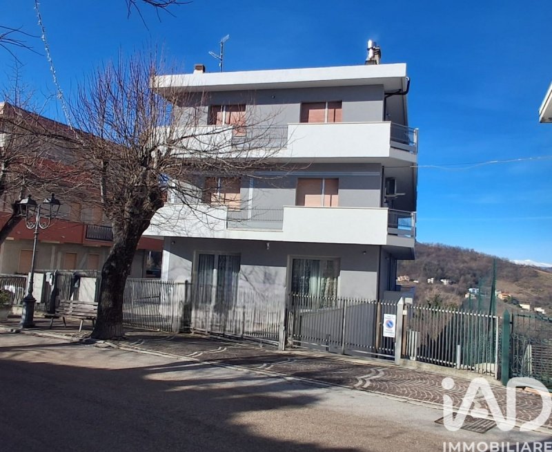 Квартира в Монтебелло-Ди-Бертона