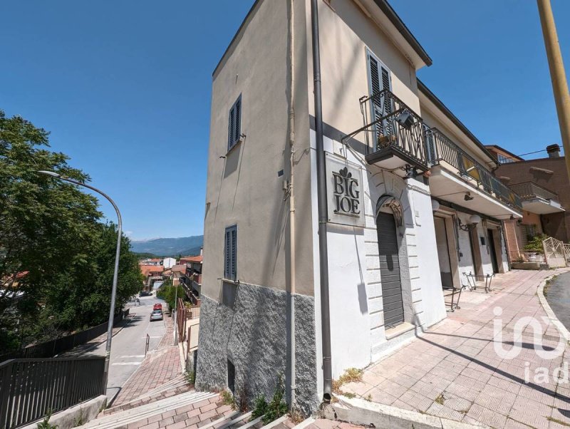 Detached house in Bussi sul Tirino