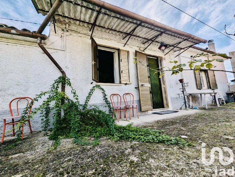 Vrijstaande woning in Corfinio