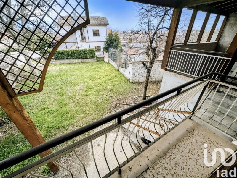 普拉托拉-佩利尼亚独栋房屋