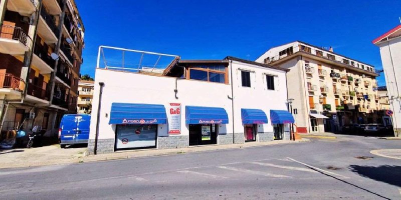 Commercial property in Cetraro