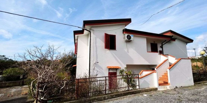 圣尼古拉阿尔切拉公寓