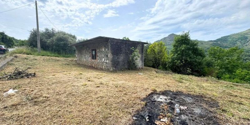 Строительный участок в Бонифати