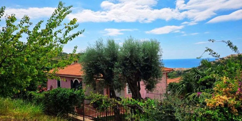 Casa independiente en Belvedere Marittimo