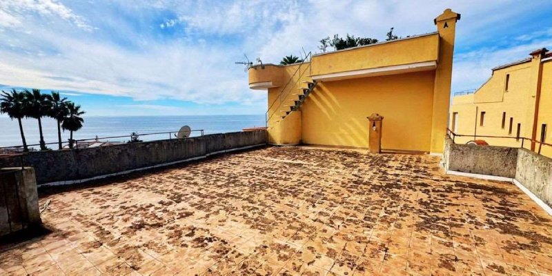 Lägenhet i Belvedere Marittimo