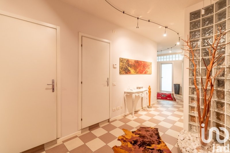 Edifício comercial em Sant'Ambrogio di Valpolicella