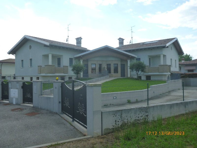 Terraced house in Azzano Decimo