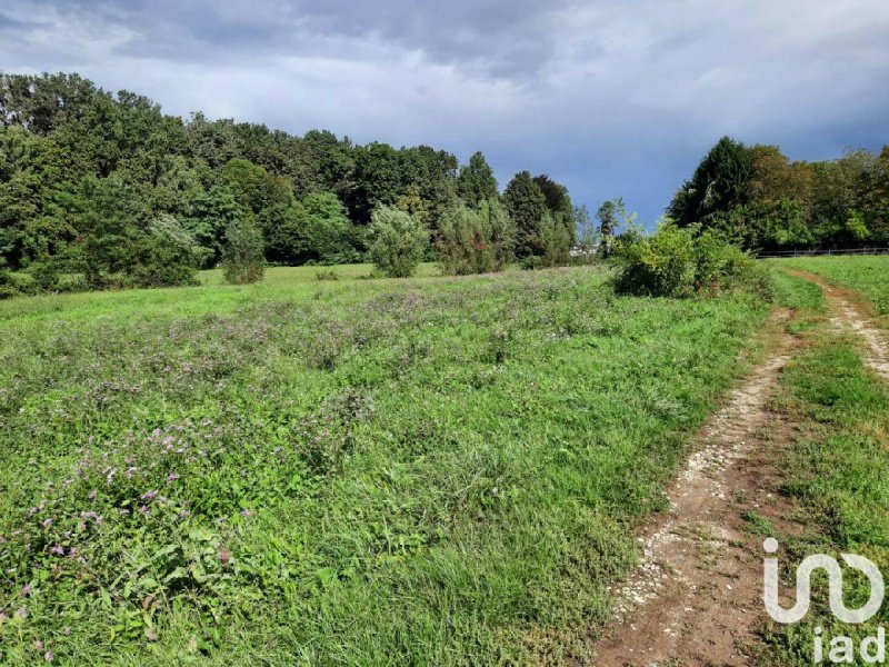 Terreno agrícola em Figino Serenza