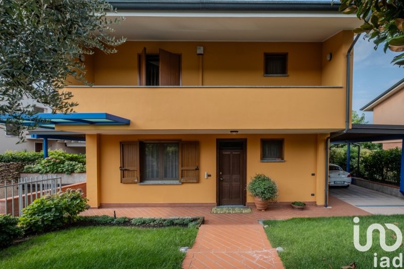 Villa en Castiglione delle Stiviere