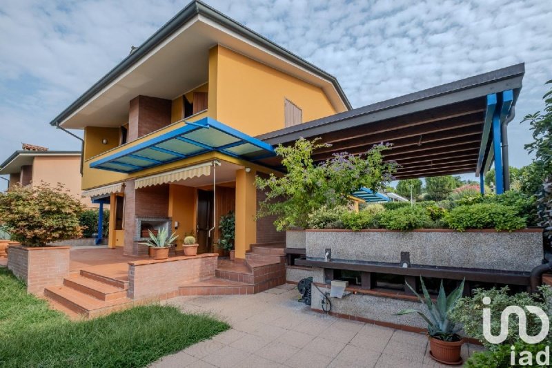 Moradia em Castiglione delle Stiviere