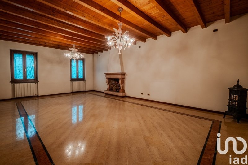 Huis op het platteland in Castel Goffredo