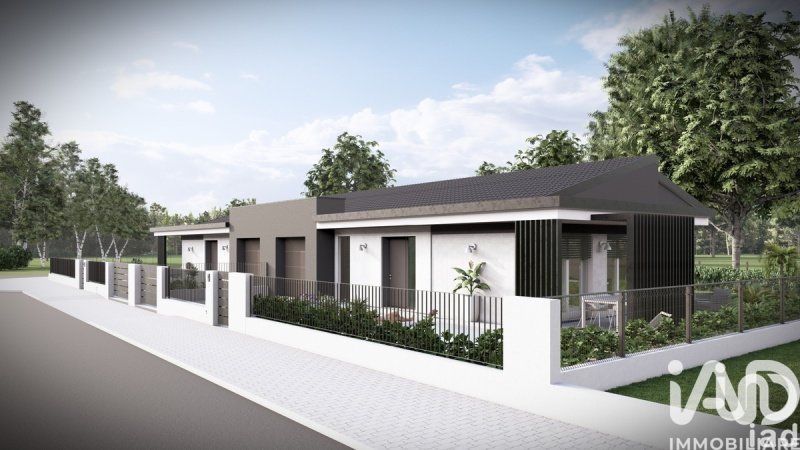 Half-vrijstaande woning in Cavriana