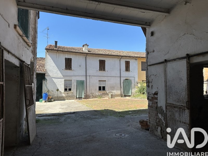 Casa independente em Acquanegra sul Chiese