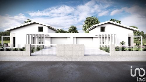Casa geminada em Castel Goffredo