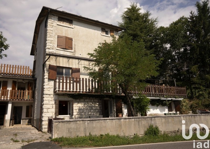 Apartment in Bosco Chiesanuova