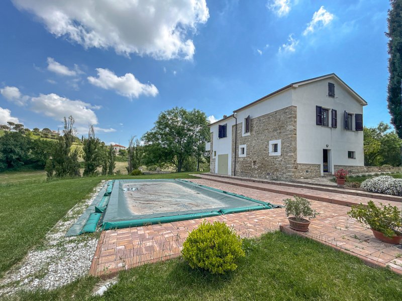 Farmhouse in Cingoli