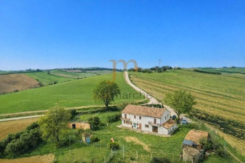 Ferme à San Costanzo