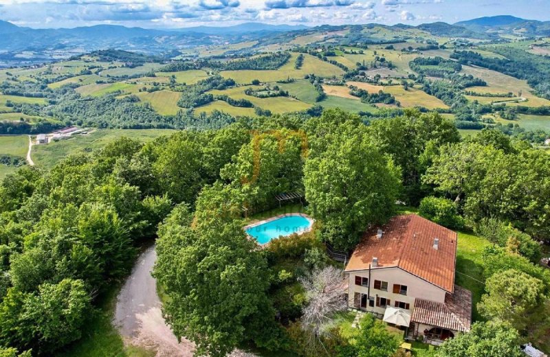 Отдельно стоящий дом в Пергола