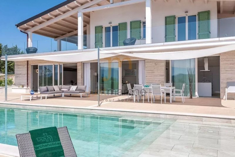 Villa in Acqualagna