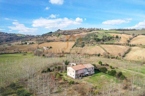 Villa in Poggio San Marcello