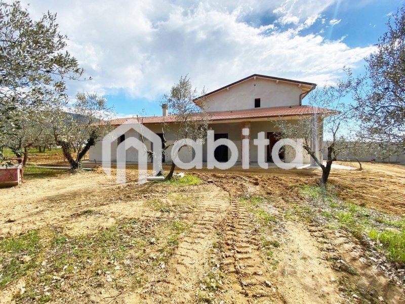 Semi-detached house in Terranuova Bracciolini
