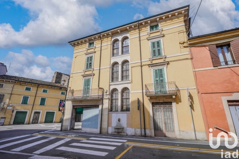 Palazzo a Valeggio sul Mincio