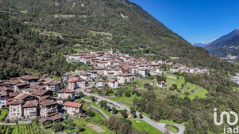 Palast in Borgo Chiese