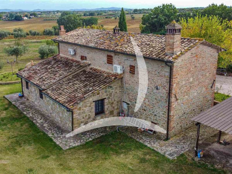 Klein huisje op het platteland in Cortona
