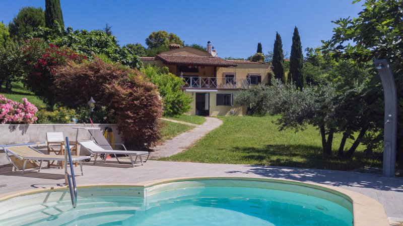 Villa in Castelnuovo di Farfa