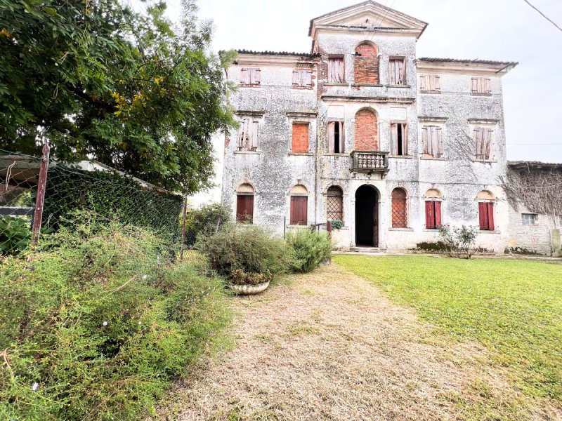 Villa a Castelfranco Veneto