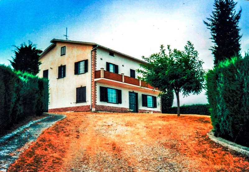 Detached house in Salcito